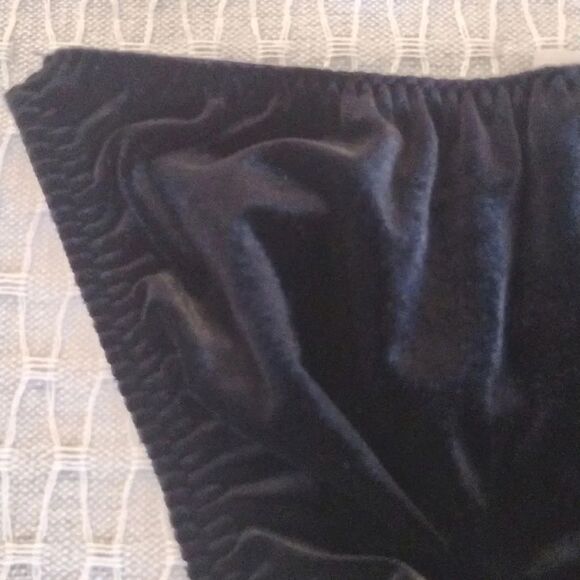 Victoria's Secret 1997 Black Rhinestone String Bikini Panties Med NWOT - Picture 7 of 11